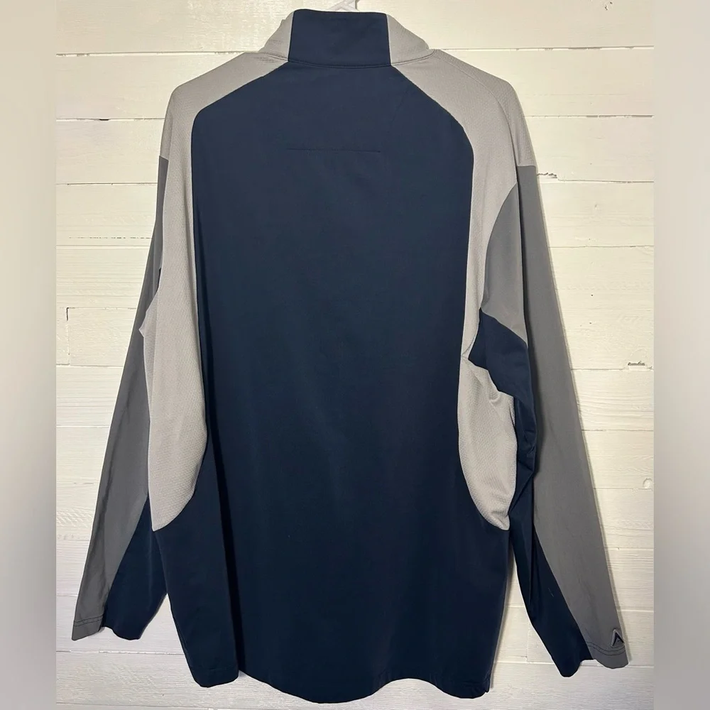 Denver Broncos Football Men’s Antigua Navy and Gray pullover. Mens size XL.